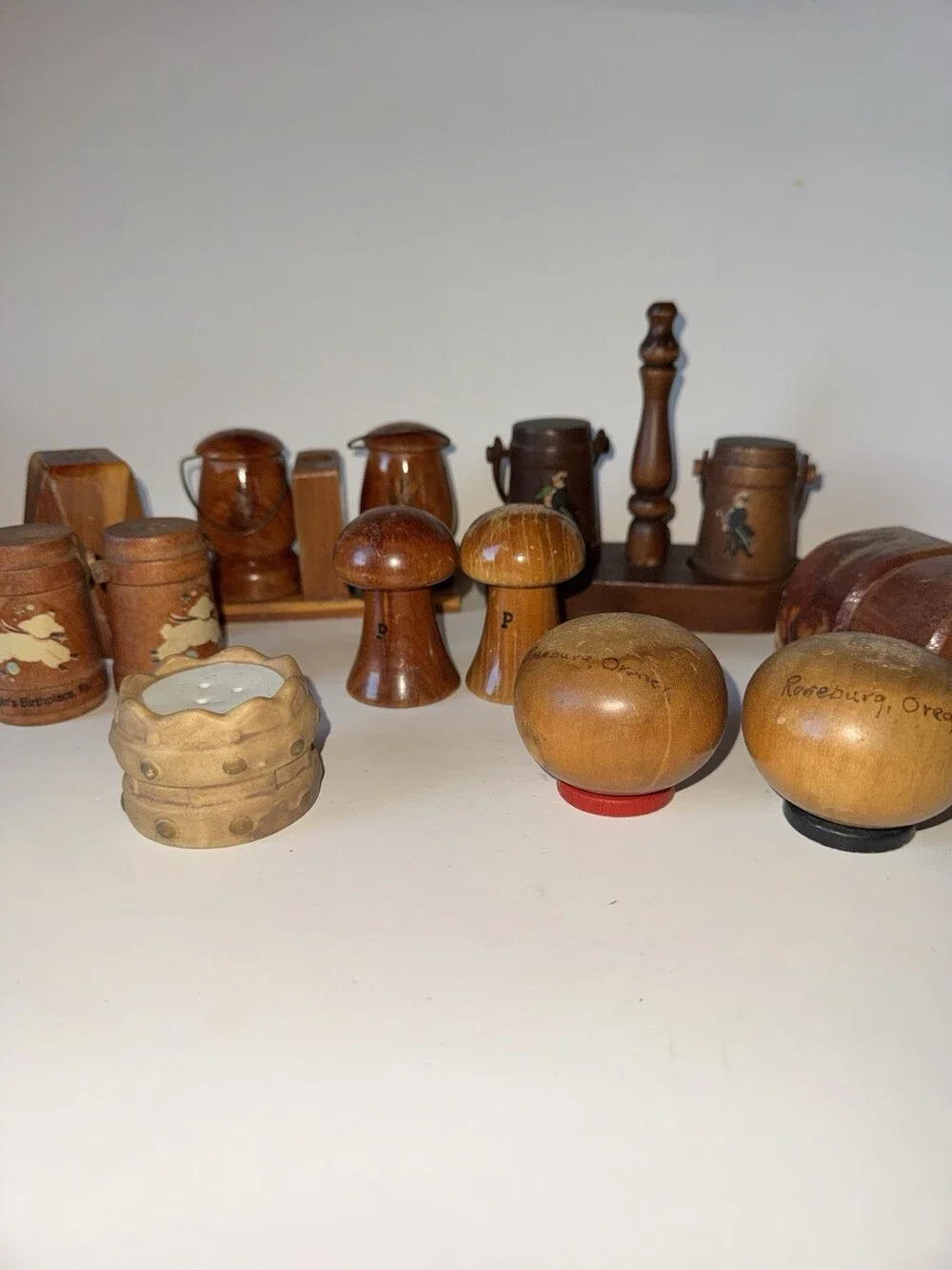 Vintage Wooden Salt Pepper Shakers Souvenir Oregon Novelty Mixed Lot